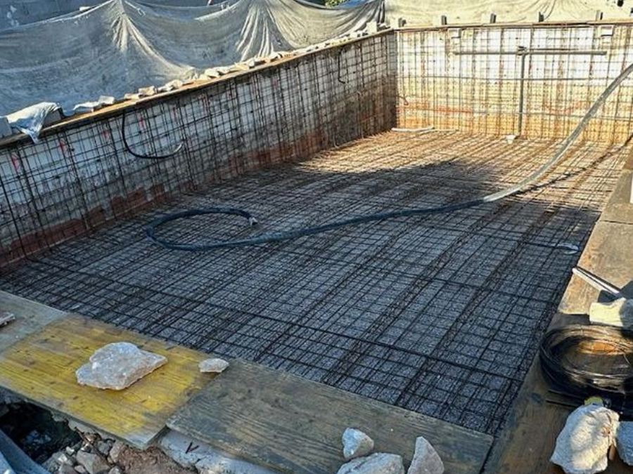 Piscina en construcción